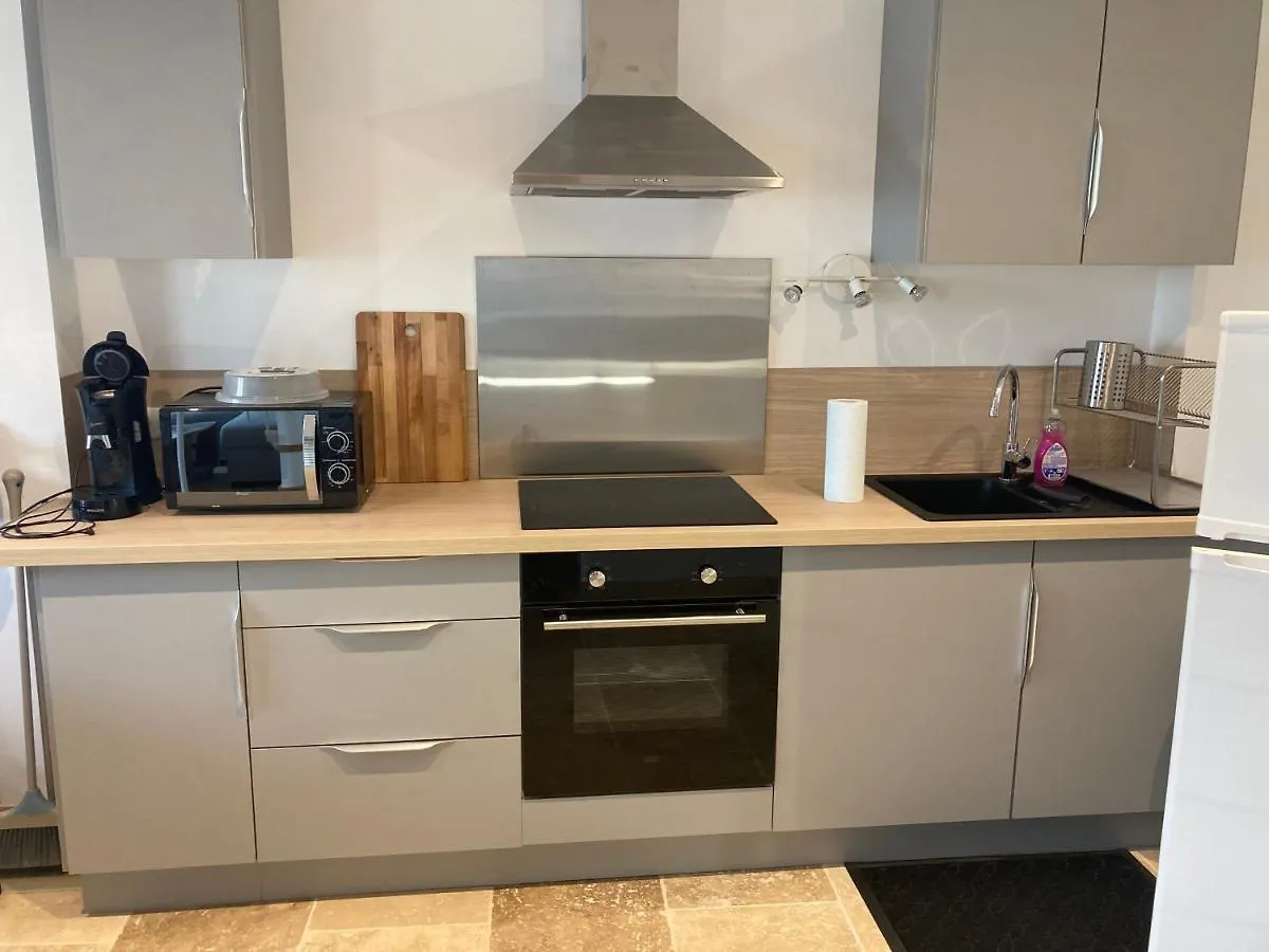Apartment Appartement Neuf Coeur Du Village Saintes-Maries-de-la-Mer